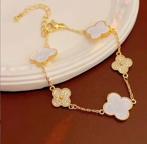 18K Lucky Bracelet (Gold Chain)